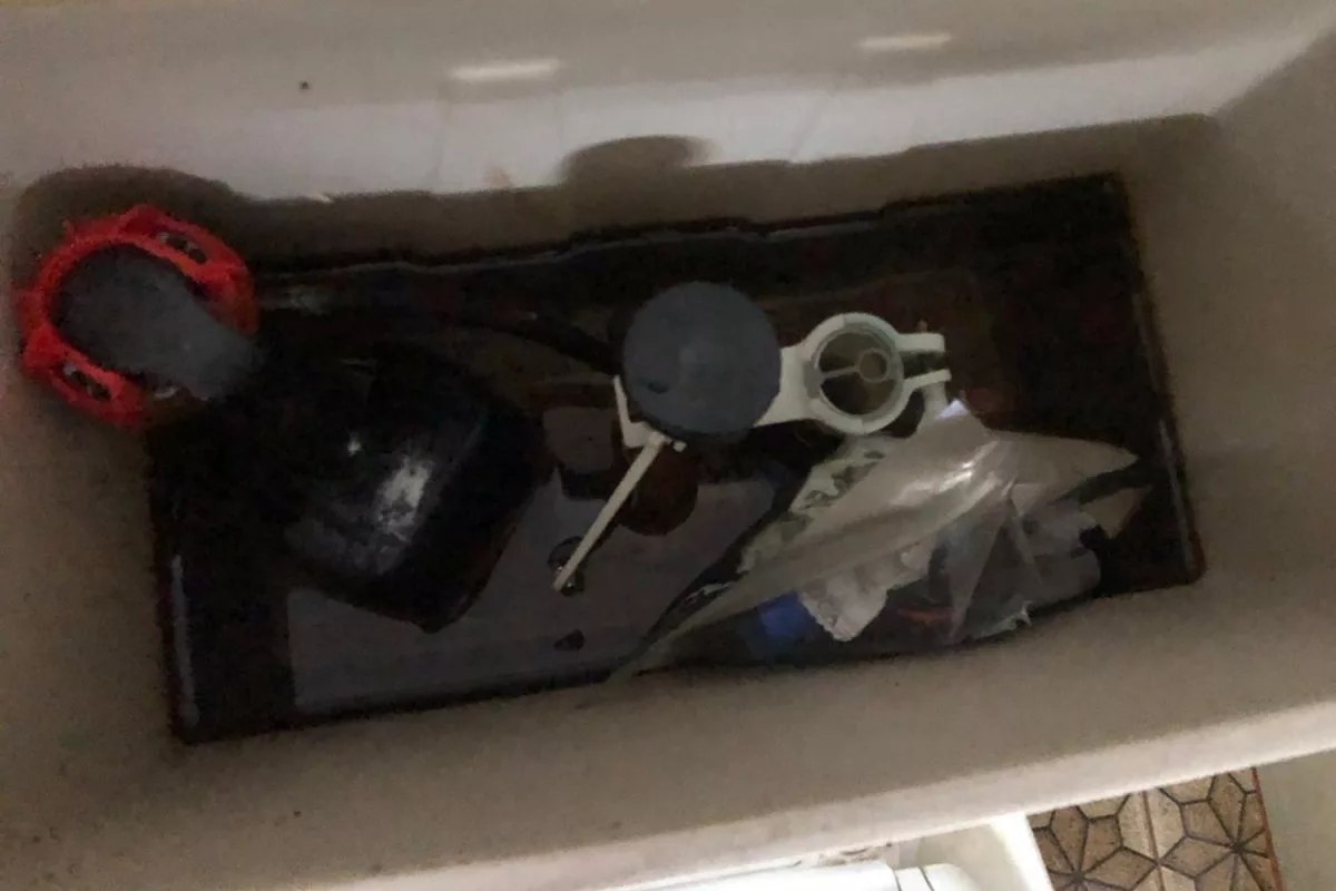 ပတ္တနီ ဘတ်စ်ကားဂိတ်တွင် ဗုံးဟုသံသယရှိသည့် ပစ္စည်းတွေ့ရှိ၊ လူများကို အရေးပေါ်ရွှေ့ပြောင်းပေးခဲ့ရ