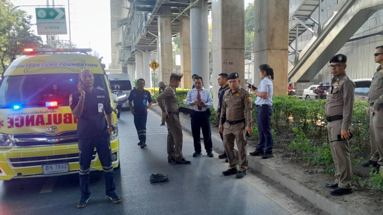 BTS ဘူတာပေါ်မှ အမျိုးသမီးတစ်ဦး ပြုတ်ကျသေဆုံး၊ ဆွေမျိုးများကို ရဲတပ်ဖွဲ့ ရှာဖွေနေ