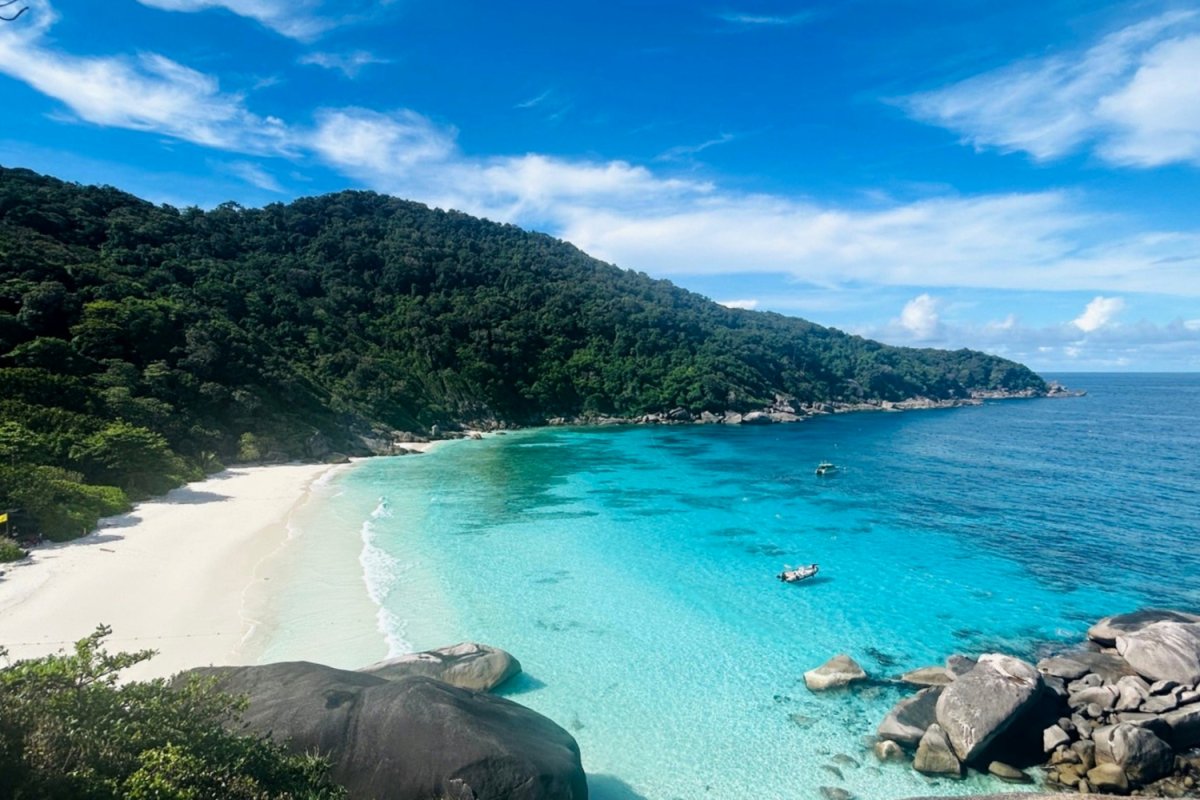 ကမ္ဘာ့အကောင်းဆုံး ကမ်းခြေစာရင်းဝင် ထိုင်းကမ်းခြေ ၃ ခု