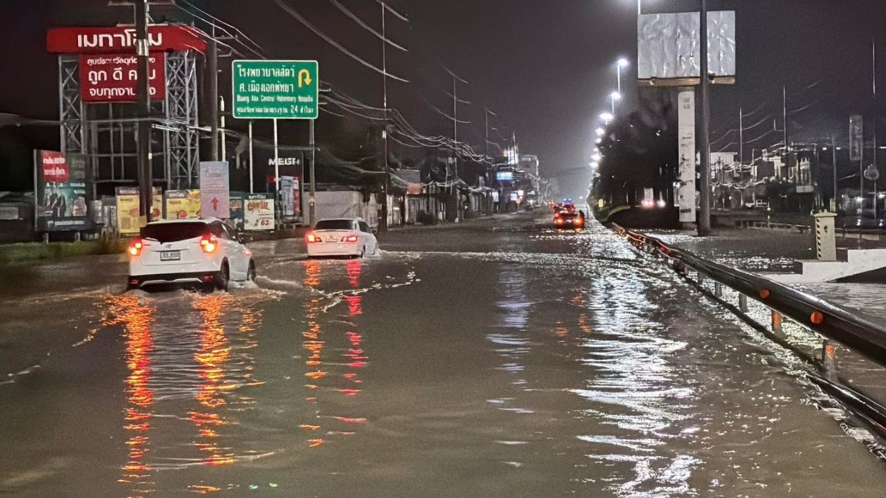 ပတ္တရားမြို့မှာ မိုးကြီး၍ ရေကြီးနစ်မြုပ်မှုများ ဖြစ်ပေါ်